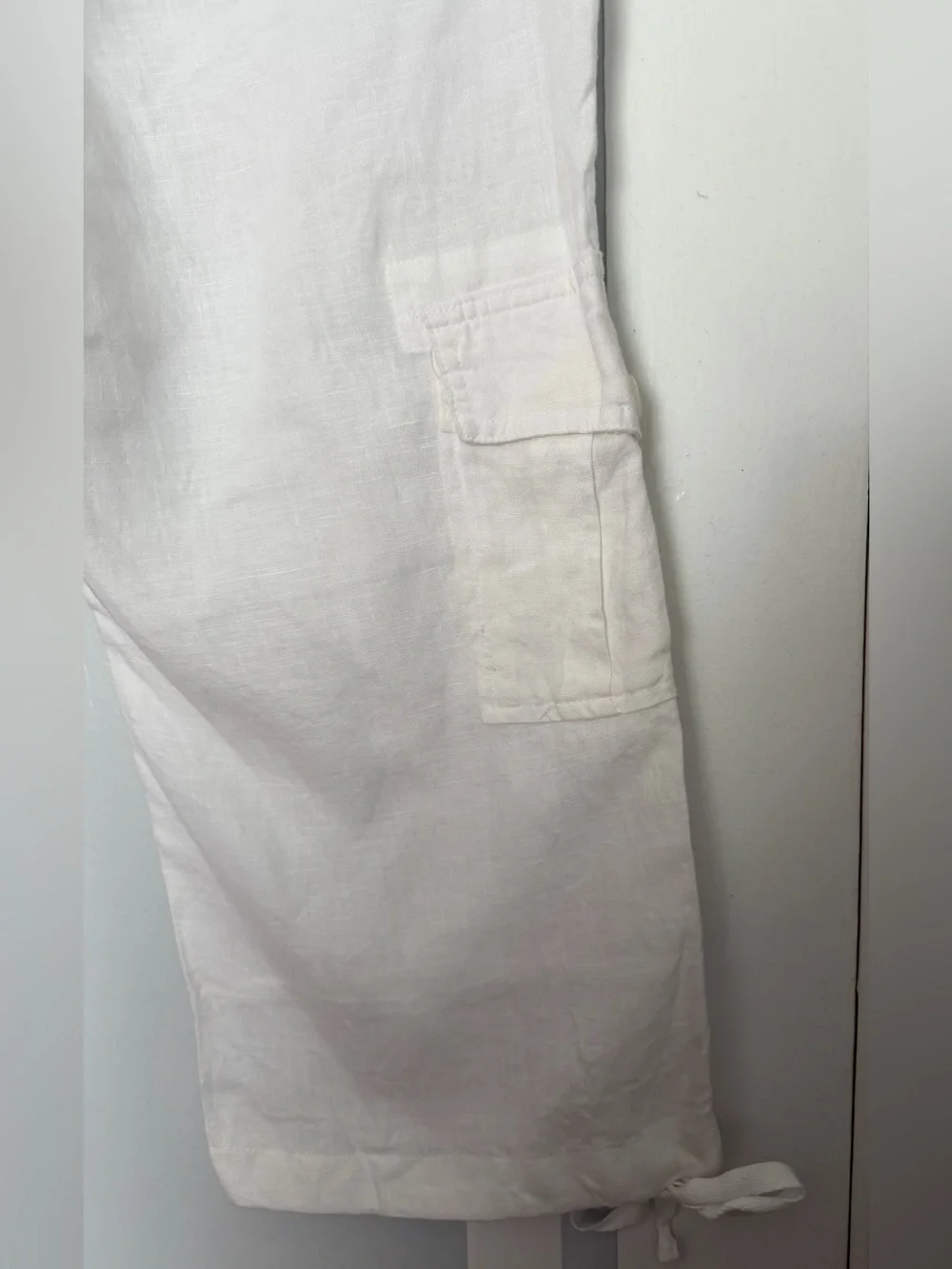 Banana Republic White Women’s Cargo Linen Capri Pants